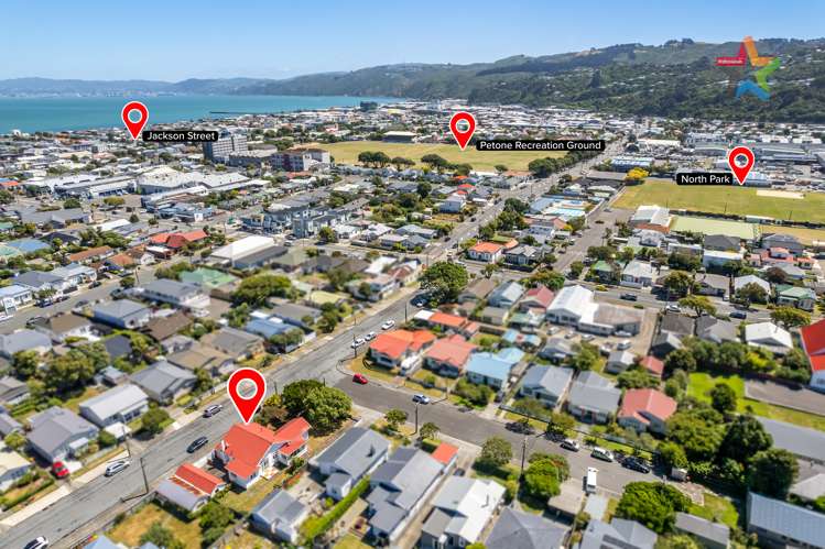 2 Byron Street Petone_12