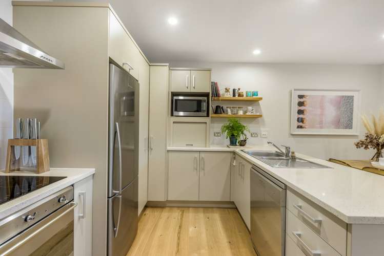 15/7 The Avenue Albany_5