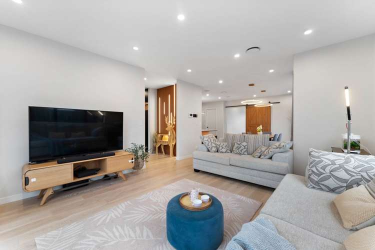 78 Joshua Carder Drive Hobsonville_11