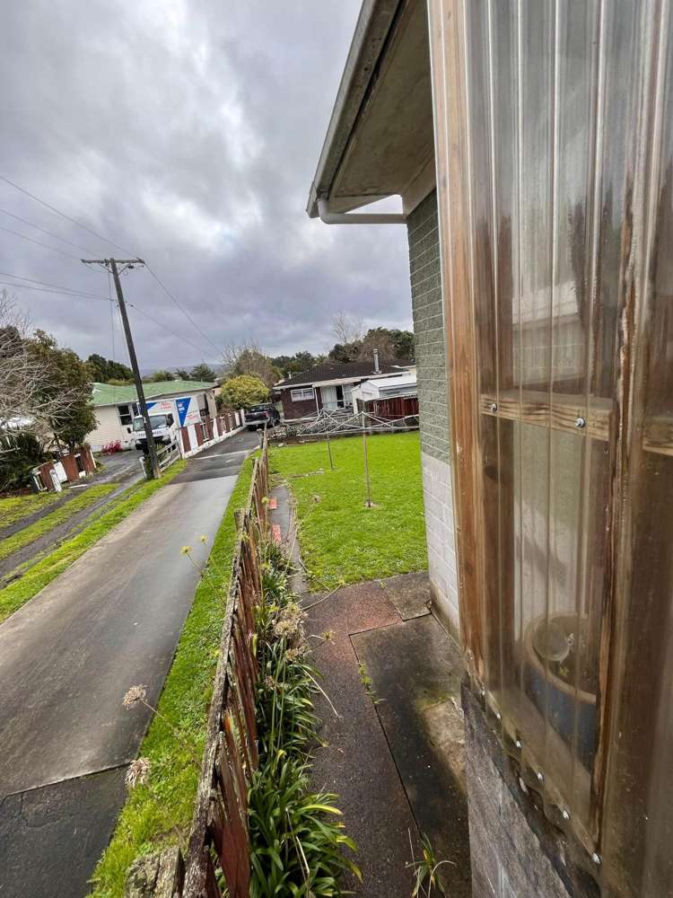2/96 Te Atatu Road Te Atatu South_11