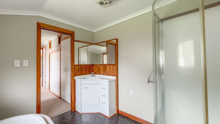 8 Herries Street Te Aroha_7