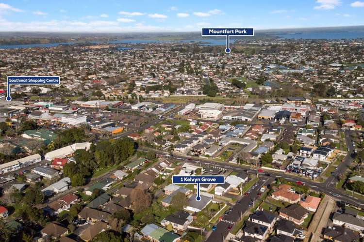 1 Kelvyn Grove Hillpark_8