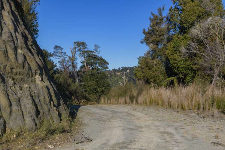 3008 Waitotara Valley Road Waitotara_19