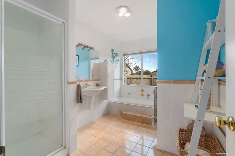 12 Lothian Brae Wattle Downs_18