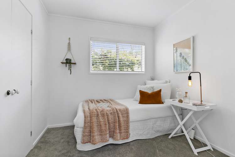 3/5 Teal Crescent Beach Haven_12