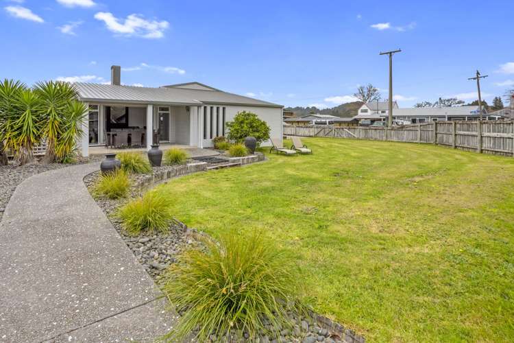 300 Port Road Whangamata_25