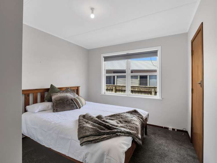 54 Devon Road Springvale_16