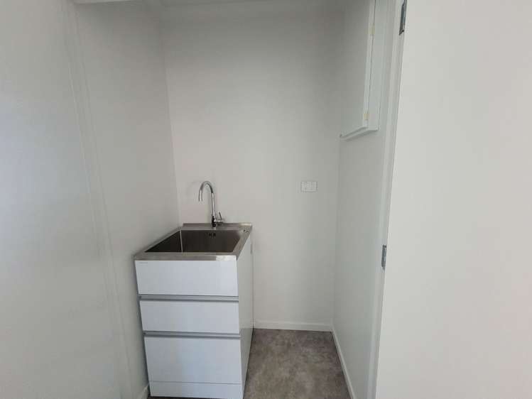 30 Wrantage Street Westown_10