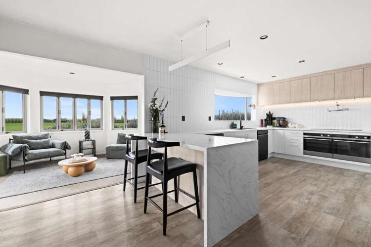 376 Tuki Tuki Road_1