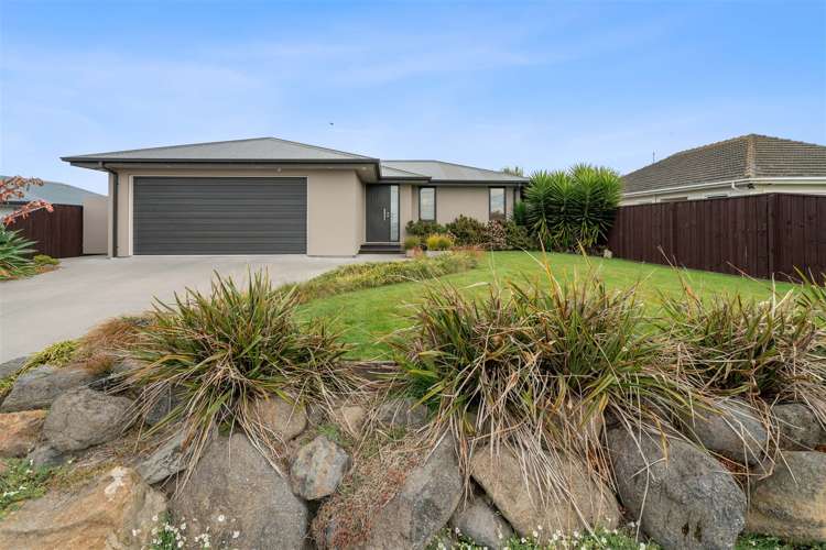 76 Rowan Avenue Aranui_23