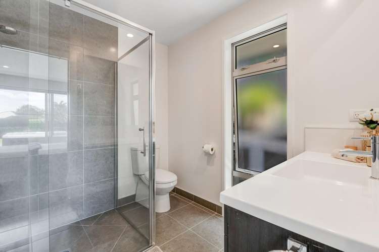 2 Pitsaw Lane Silverdale_14