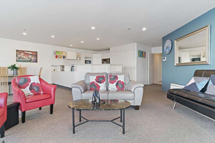 7d/1 Marine Parade Mount Maunganui_9