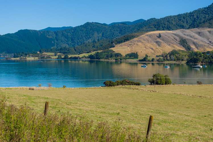 5552 Kenepuru Road Waitaria Bay_10