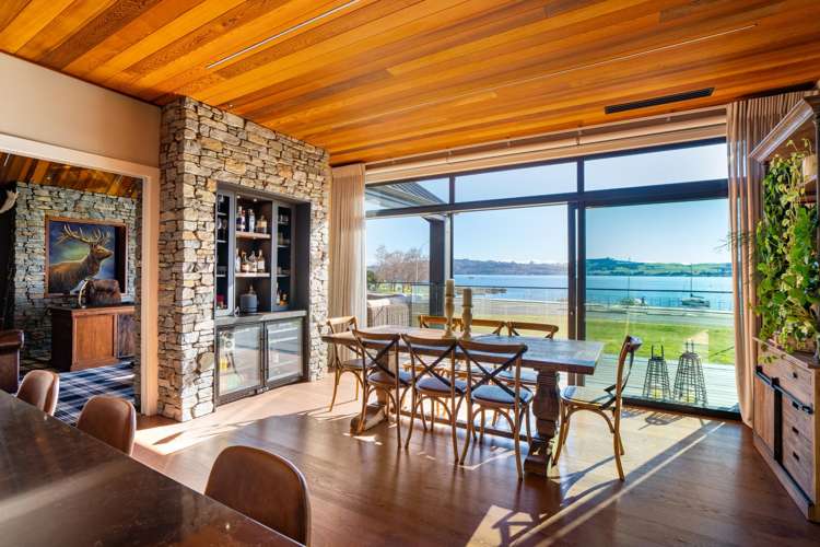 336 Lake Terrace Two Mile Bay_10