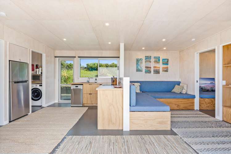 83 Rarangi Heights Parua Bay_28