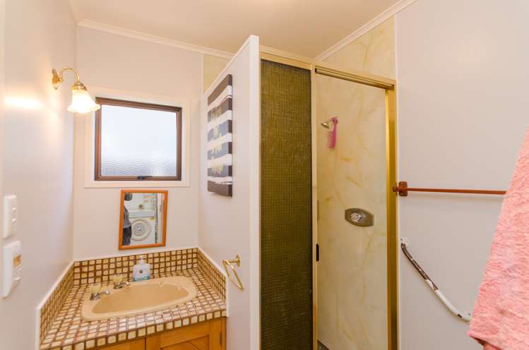 16 Boltons Road Masterton_11