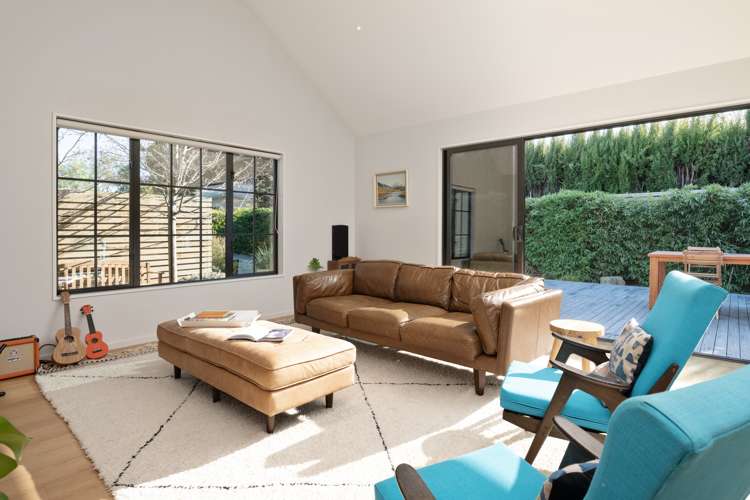 13b Richardson Avenue Burleigh_6