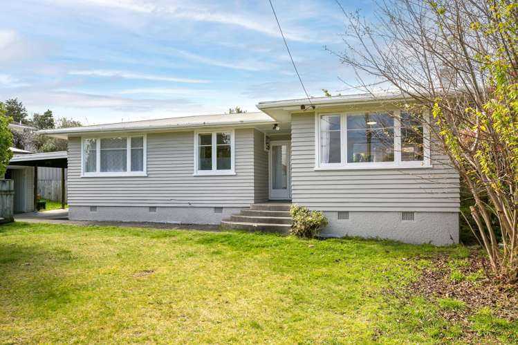 52 Mere Road Taupo_17