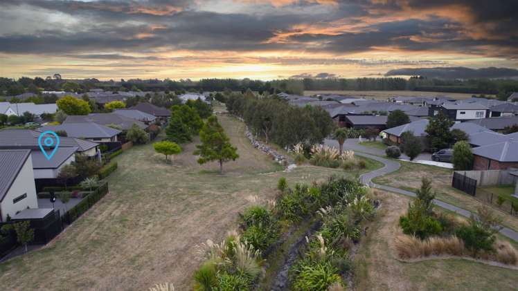 27 Famille Close Yaldhurst_15