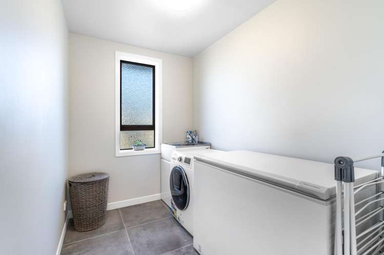 64 Kakapo Street Waikiwi_14