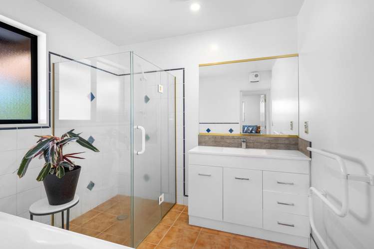 10 Evatt Street Bryndwr_15