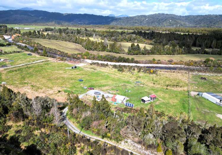 896b Old Christchurch Road Hokitika_6