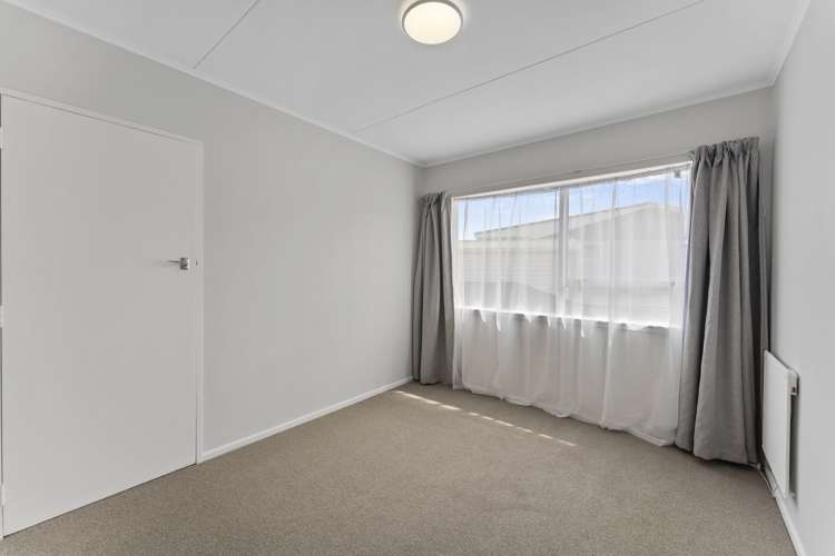 275 Wellington Road Wainuiomata_13