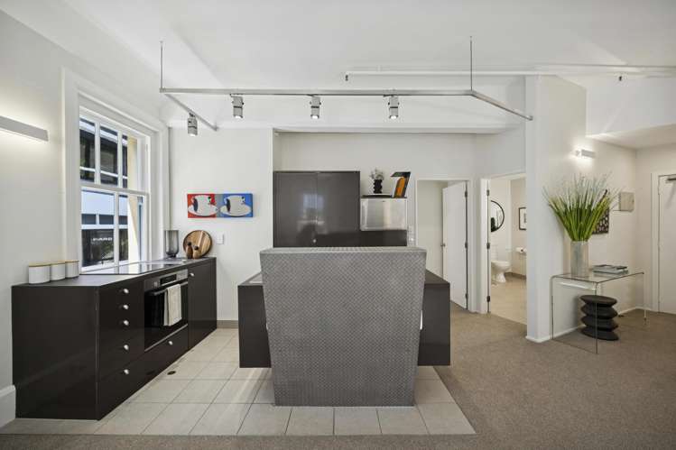 202-3 Plimmers Steps Wellington Central_14