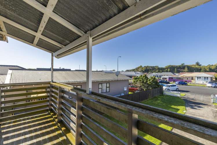11a Queen Street Waitara_21