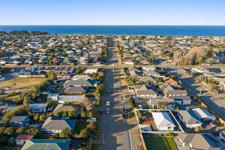 99 Pacific Road North New Brighton_14