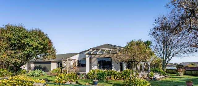 Spacious 300m2 Home In Top Location
