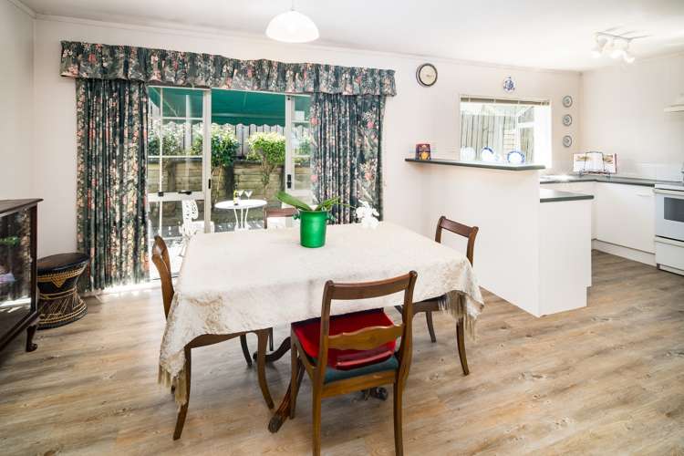 11 Evergreen Rise New Lynn_9