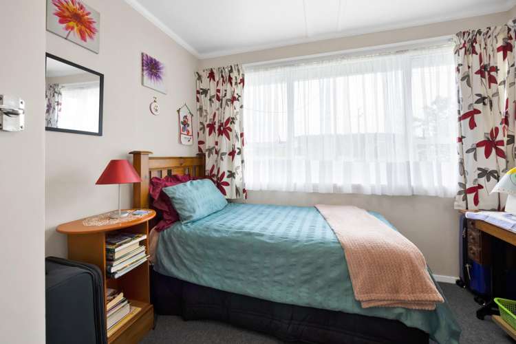 240 Egmont Street Patea_24