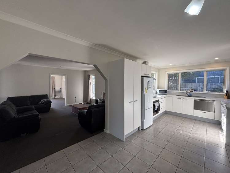 1/5 Bentley Street Russley_3