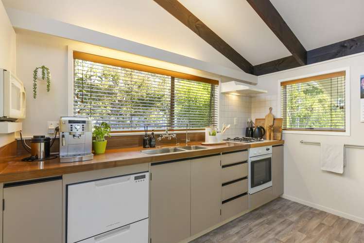 40 Saddleback Rise Murrays Bay_2