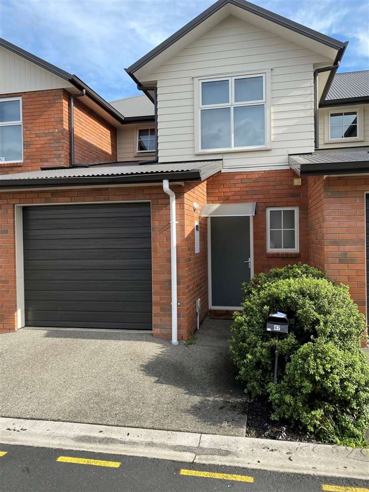 47 Chiefs Court Hamilton East_11