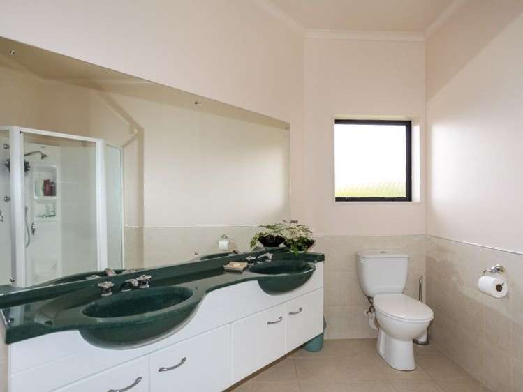 132 Polo Prince Drive Alfriston_11