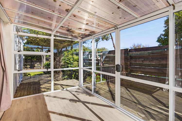 6 Teoti Street Paraparaumu Beach_43