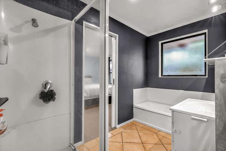 15 Otia Drive Richmond_8