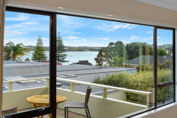 1/4 Morrow Avenue Bucklands Beach_11