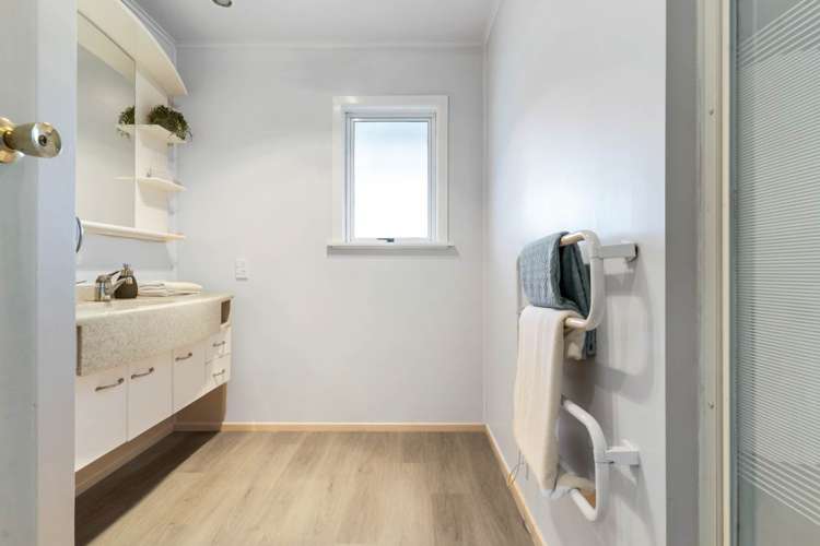 4 Kiernan Place Kelston_7