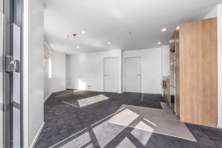 1b/6 Saint Martins Lane Grafton_18