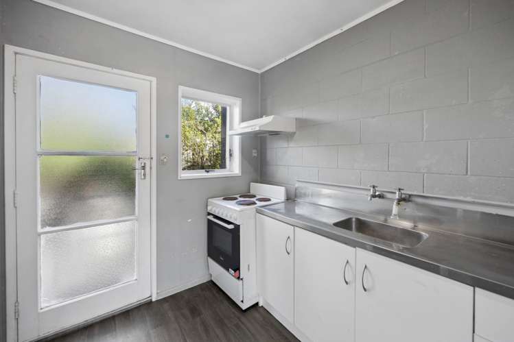 1/32 Don Croot Street Kingsland_5