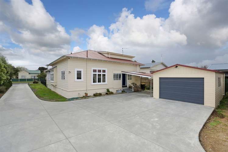 49 Grey Street Feilding_19