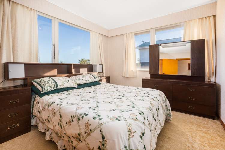 59 Waihora Crescent Waitangirua_8