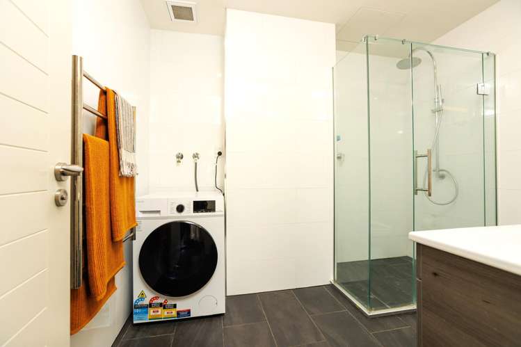 12a/48 Oriental Parade Oriental Bay_10