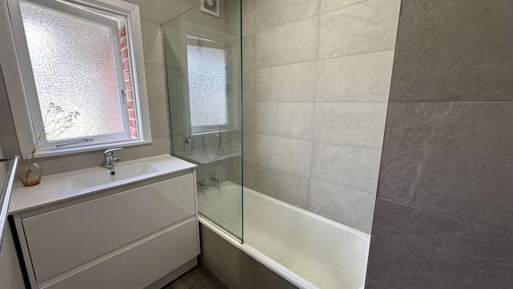 2/1096 New North Road Mount Albert_8