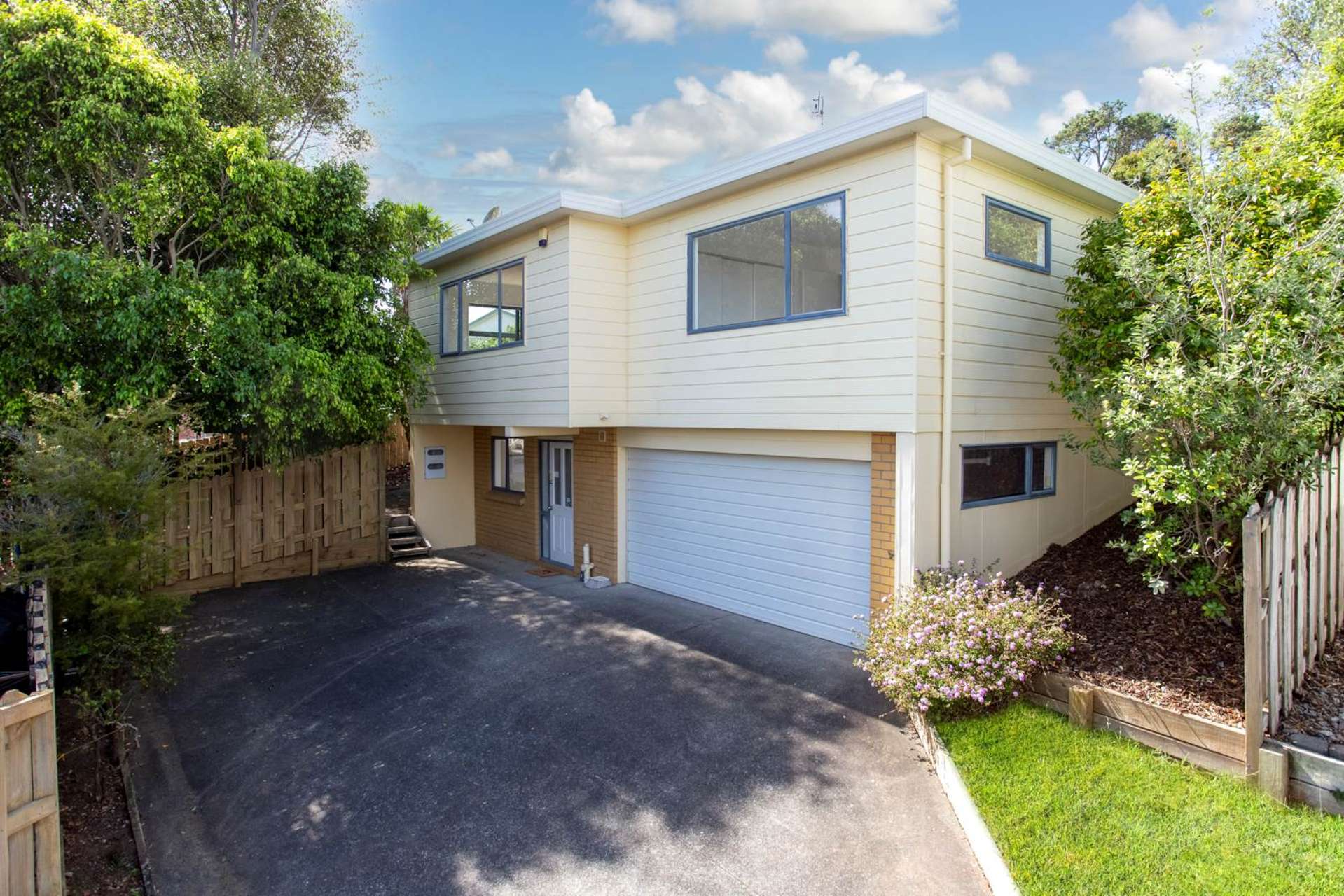 2/44 Barbados Drive Unsworth Heights_0