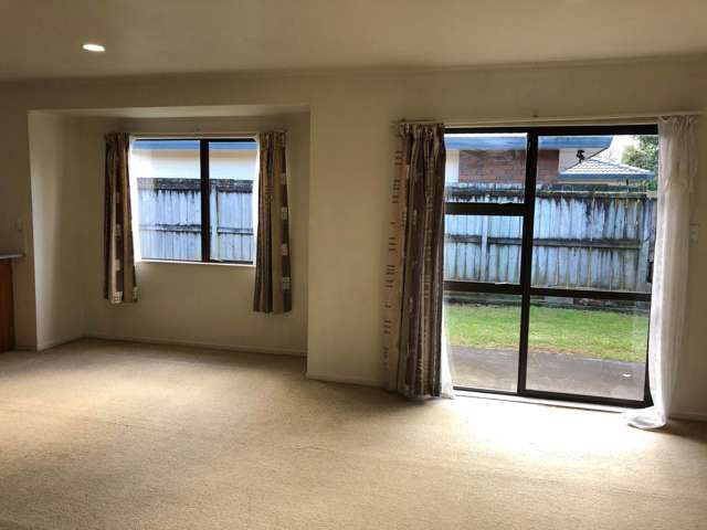 2/15 Regent Street Papatoetoe_2