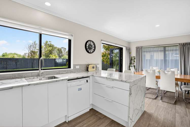 23 Raabia Close, Parakai Helensville_14